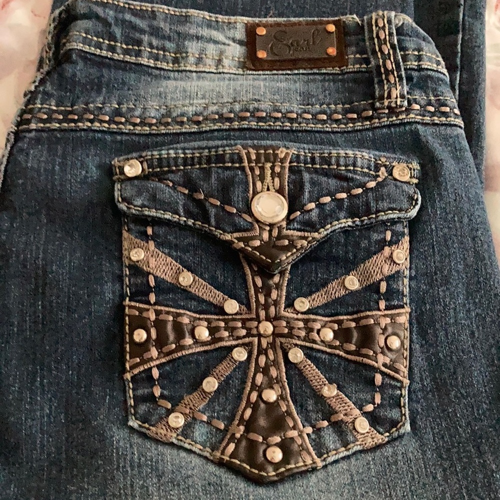 Women’s White Washed Earl Jeans. Sz 14 P